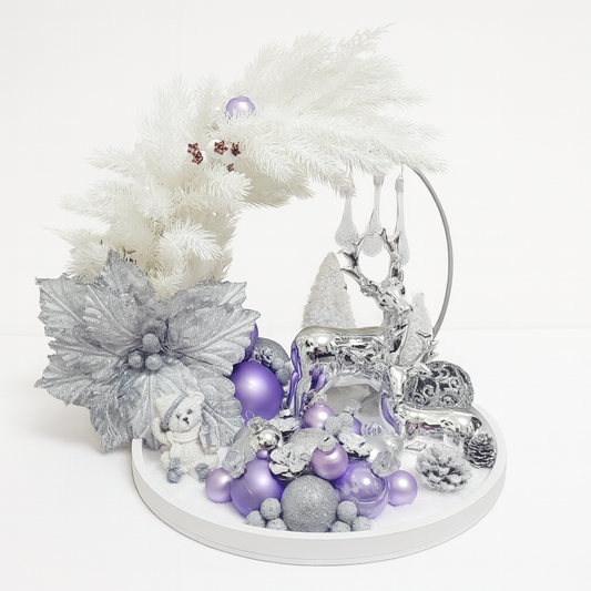 Moonlit Amethyst Frost – Aranjament de Crăciun Elegant în Tonuri de Mov Înghețat, Alb Polar și Argint Lucios