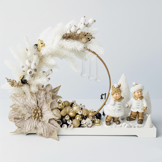 Golden Harmony – Aranjament Crăciun cu Figurine și Decor Auriu-Alb de Poveste