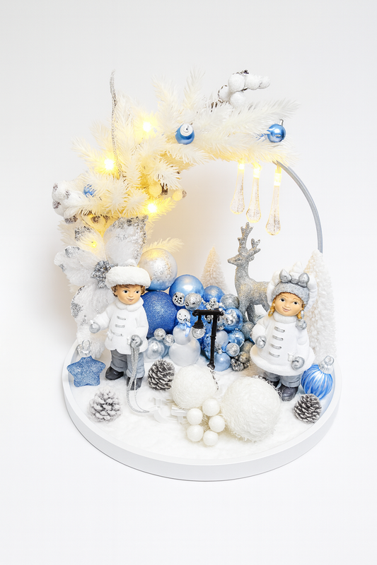 Polar Star Symphony – Aranjament de Crăciun Elegant în Tonuri de Albastru Glaciar, Alb Nins și Argint Strălucitor